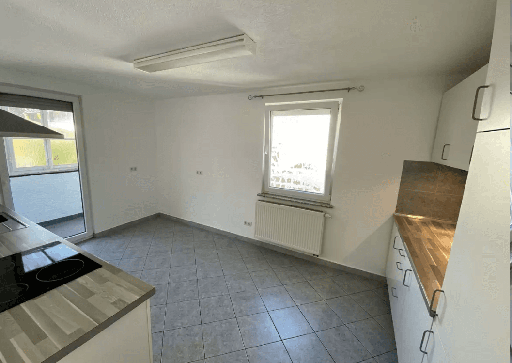 Prenájom bytu 3-izbový 80 m², Aalen, Bádensko-Wurttembersko Prenájom bytu 3-izbový 80 m², Aalen, Bádensko-Wurttembersko