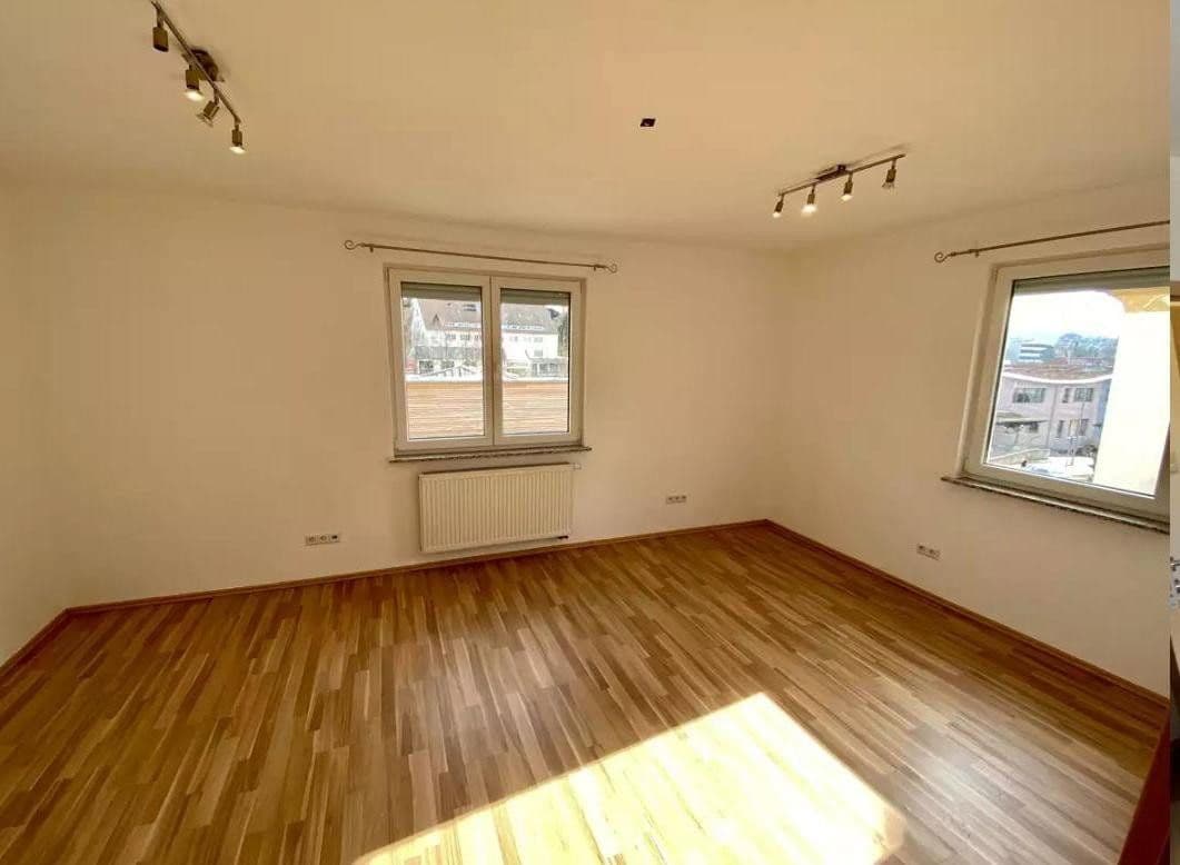 Prenájom bytu 3-izbový 80 m², Aalen, Bádensko-Wurttembersko Prenájom bytu 3-izbový 80 m², Aalen, Bádensko-Wurttembersko