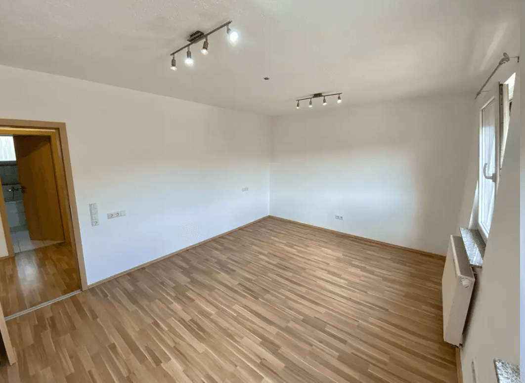 Prenájom bytu 3-izbový 80 m², Aalen, Bádensko-Wurttembersko Prenájom bytu 3-izbový 80 m², Aalen, Bádensko-Wurttembersko
