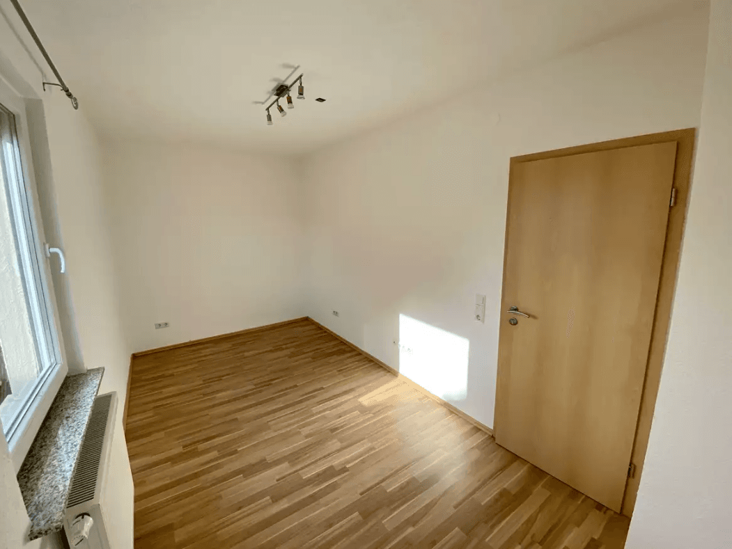 Prenájom bytu 3-izbový 80 m², Aalen, Bádensko-Wurttembersko Prenájom bytu 3-izbový 80 m², Aalen, Bádensko-Wurttembersko