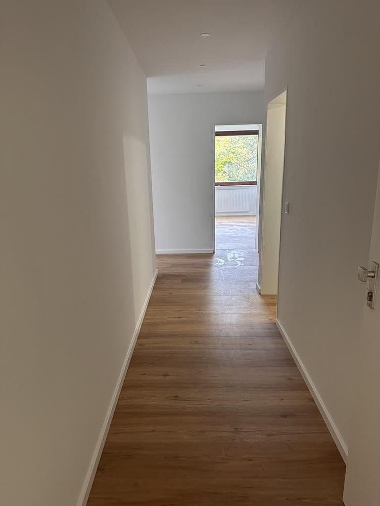 Prenájom bytu 3-izbový 79 m², Pöcking - Possenhofen, Bavorsko Prenájom bytu 3-izbový 79 m², Pöcking - Possenhofen, Bavorsko