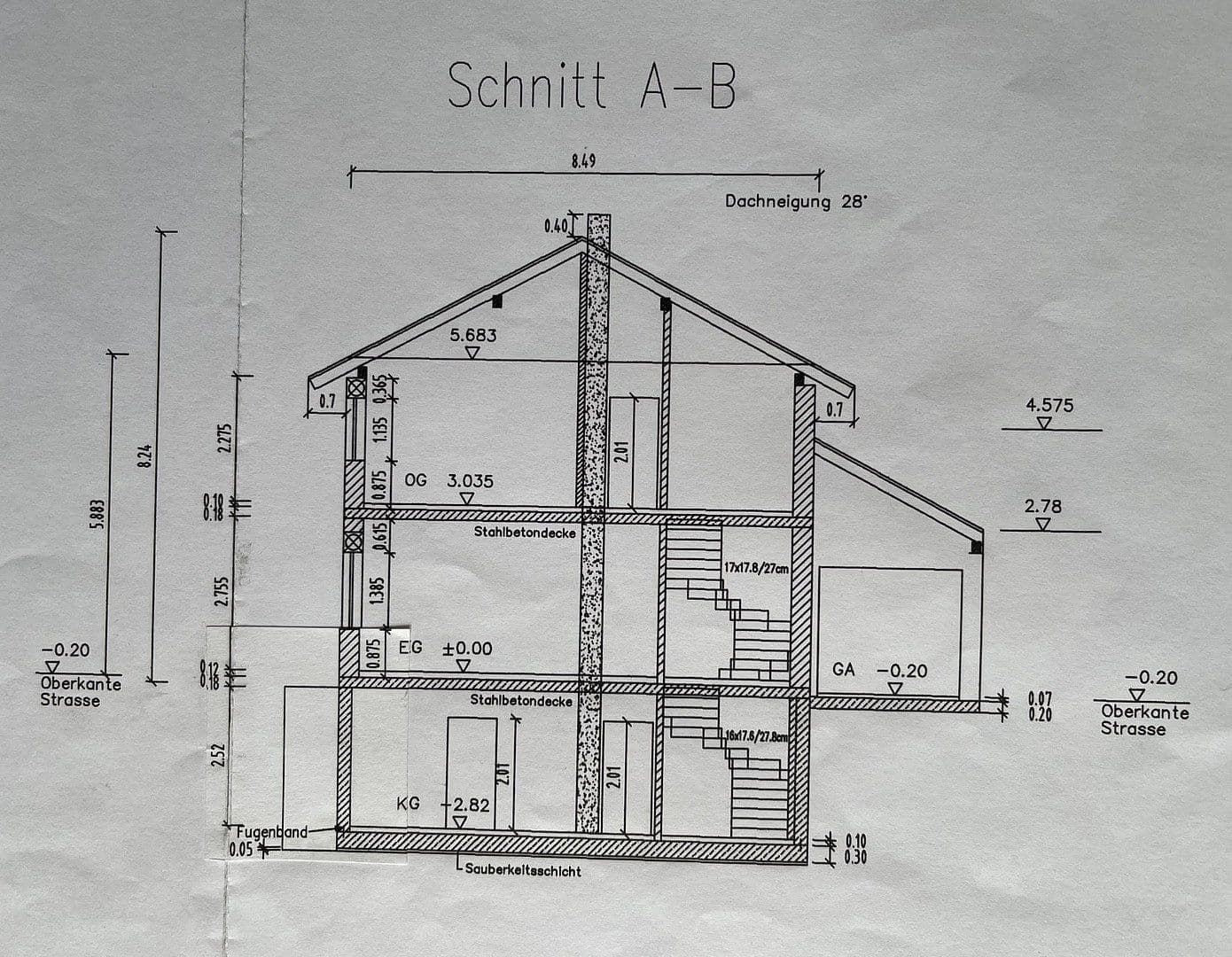 Predaj domu 216 m², pozemok 411 m², Raubling, Bavorsko Predaj domu 216 m², pozemok 411 m², Raubling, Bavorsko