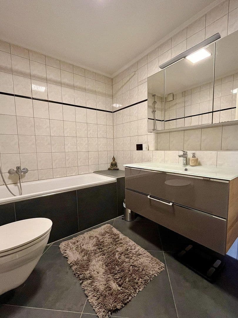 Predaj bytu 2-izbový 74 m², Ferdinandstraße 14, Düsseldorf, Severné Porýnie - Westfálsko Predaj bytu 2-izbový 74 m², Ferdinandstraße 14, Düsseldorf, Severné Porýnie - Westfálsko