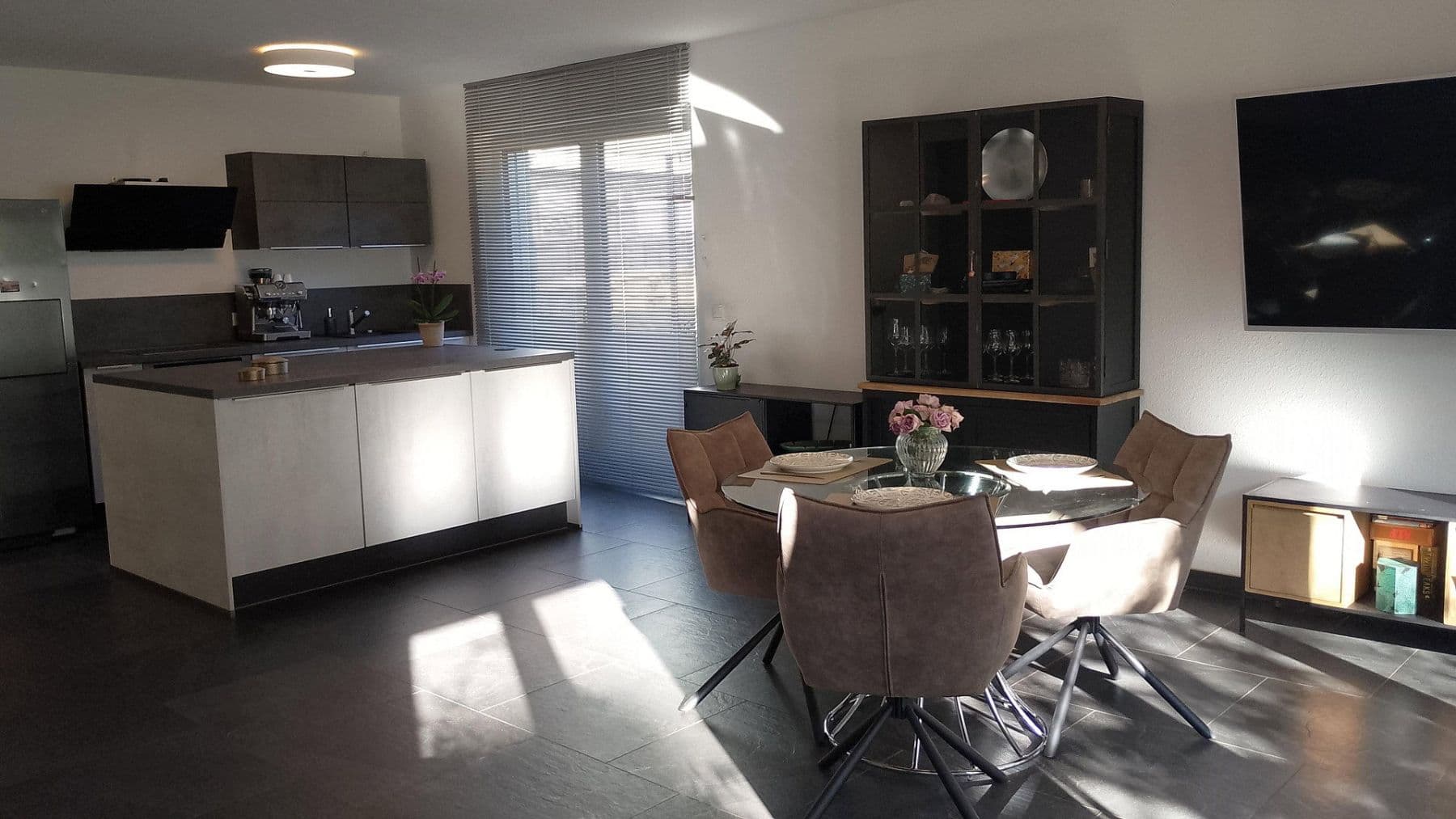 Predaj bytu 3-izbový 88 m², Koblenz, Porýnie-Falcko Predaj bytu 3-izbový 88 m², Koblenz, Porýnie-Falcko