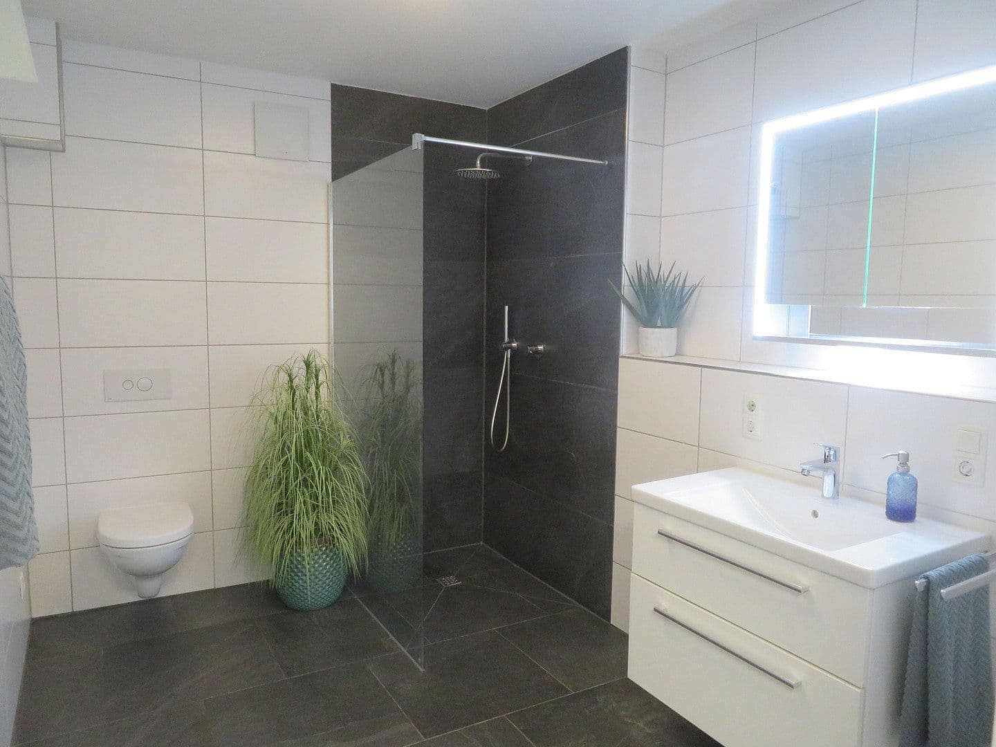 Predaj bytu 3-izbový 88 m², Koblenz, Porýnie-Falcko Predaj bytu 3-izbový 88 m², Koblenz, Porýnie-Falcko