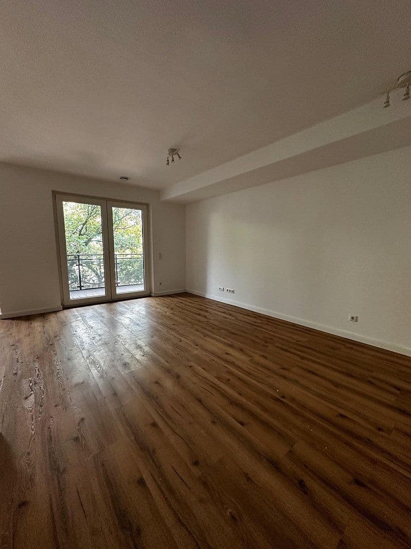 Prenájom bytu 1-izbový 48 m², Prinz-Ferdinand-Str. 140, Krefeld, Severné Porýnie - Westfálsko Prenájom bytu 1-izbový 48 m², Prinz-Ferdinand-Str. 140, Krefeld, Severné Porýnie - Westfálsko