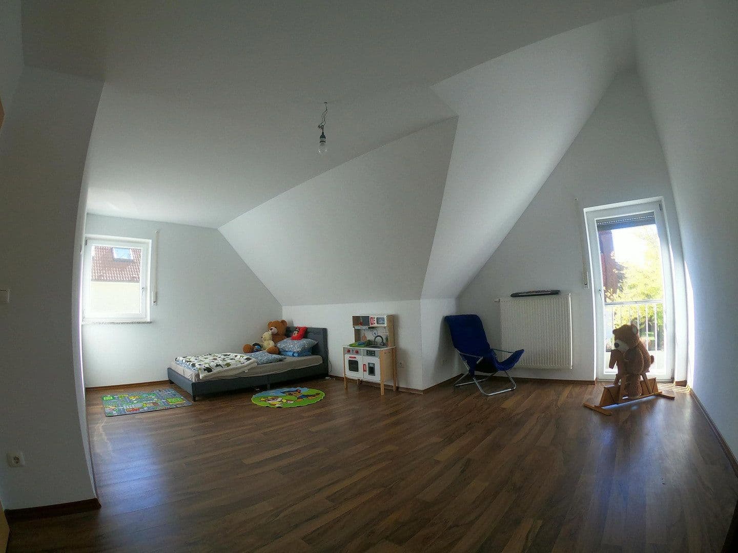 Predaj domu 136 m², pozemok 281 m², Königsbrunn, Bavorsko Predaj domu 136 m², pozemok 281 m², Königsbrunn, Bavorsko