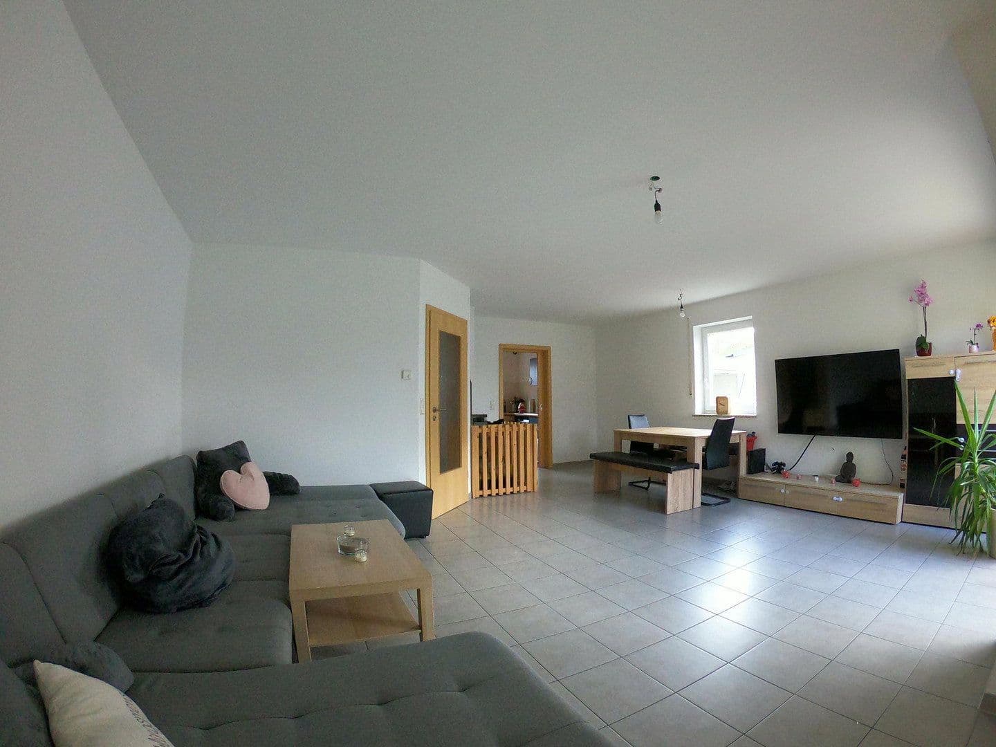 Predaj domu 136 m², pozemok 281 m², Königsbrunn, Bavorsko Predaj domu 136 m², pozemok 281 m², Königsbrunn, Bavorsko