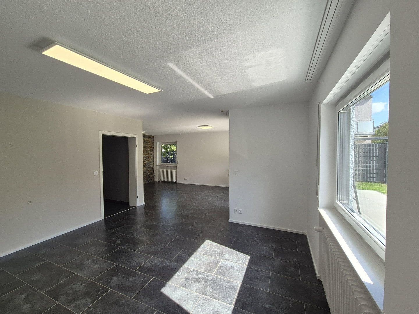 Predaj domu 149 m², pozemok 320 m², Kirchberg, Porýnie-Falcko Predaj domu 149 m², pozemok 320 m², Kirchberg, Porýnie-Falcko