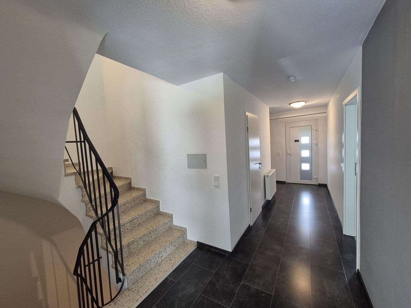 Predaj domu 149 m², pozemok 320 m², Kirchberg, Porýnie-Falcko Predaj domu 149 m², pozemok 320 m², Kirchberg, Porýnie-Falcko