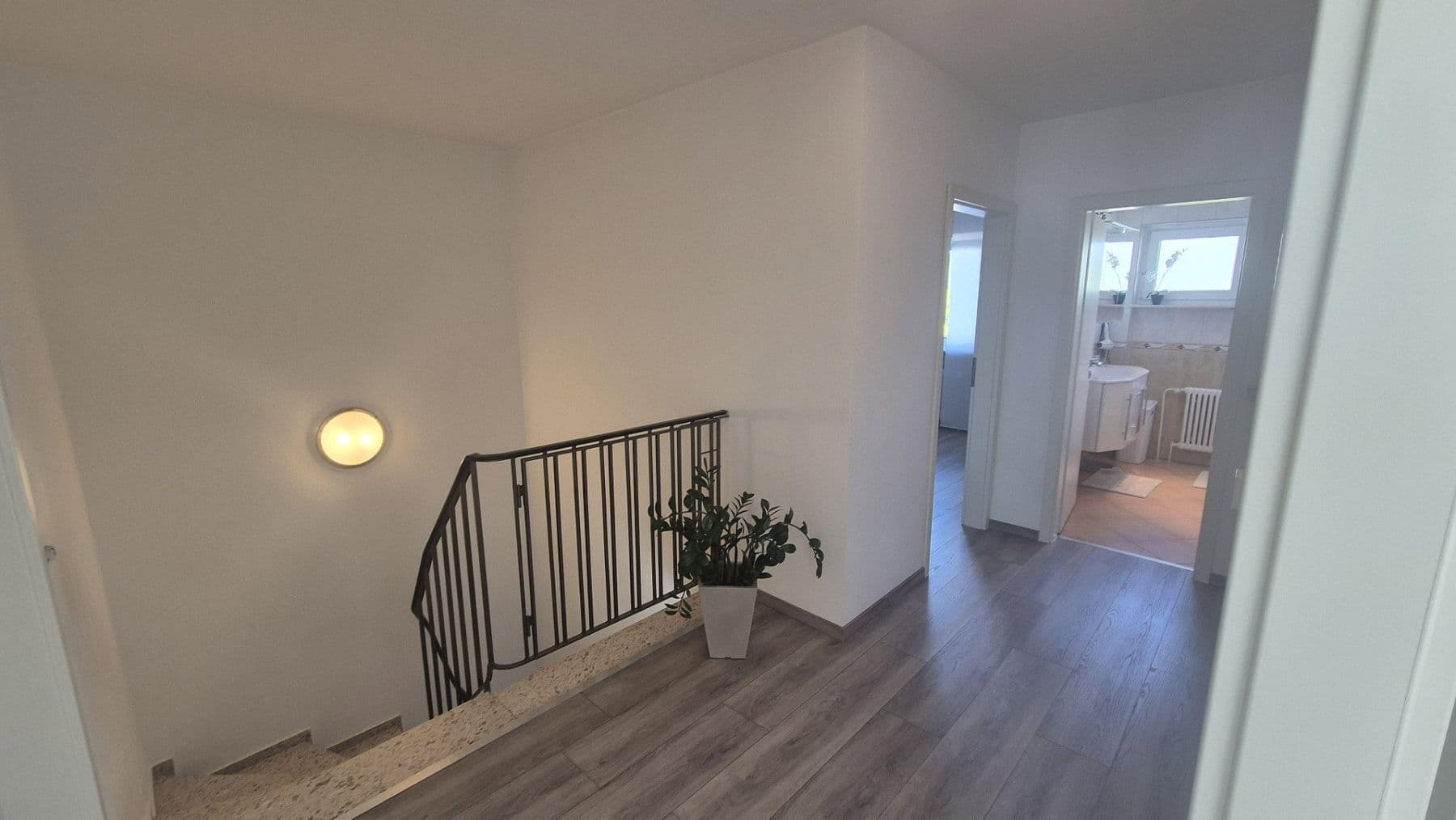 Predaj domu 149 m², pozemok 320 m², Kirchberg, Porýnie-Falcko Predaj domu 149 m², pozemok 320 m², Kirchberg, Porýnie-Falcko