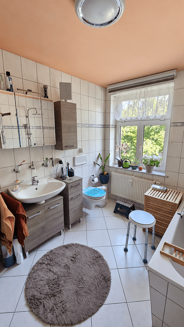 Predaj bytu 2-izbový 61 m², Jogichesstr. 5, Zwickau, Sasko Predaj bytu 2-izbový 61 m², Jogichesstr. 5, Zwickau, Sasko