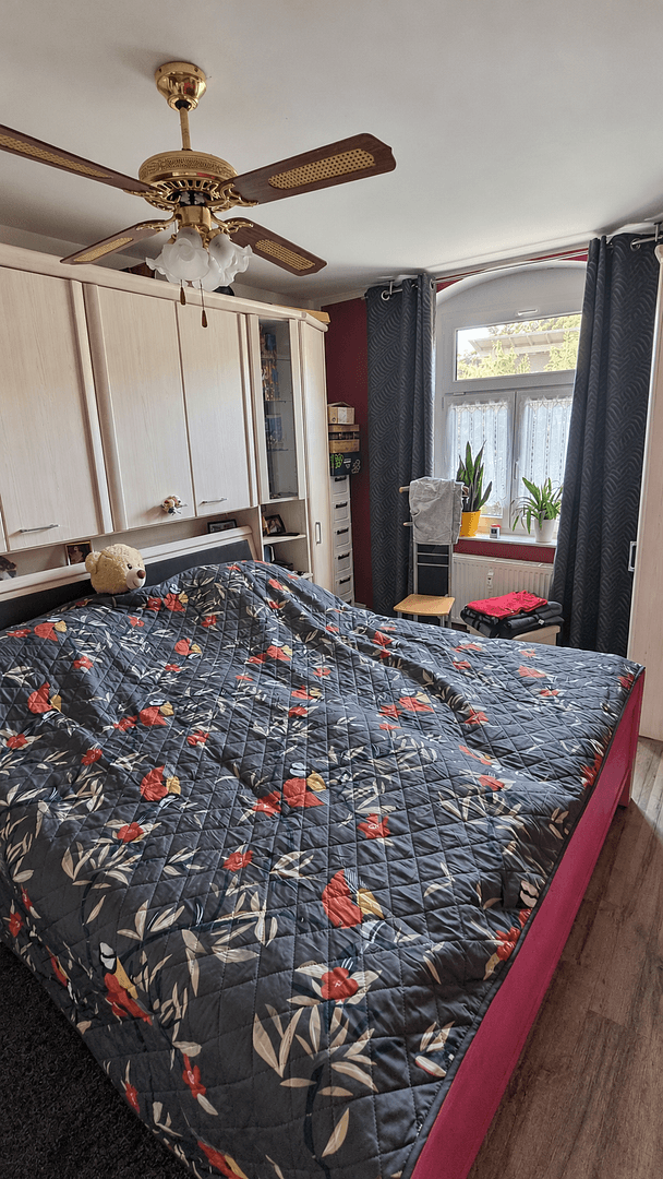 Predaj bytu 2-izbový 61 m², Jogichesstr. 5, Zwickau, Sasko Predaj bytu 2-izbový 61 m², Jogichesstr. 5, Zwickau, Sasko