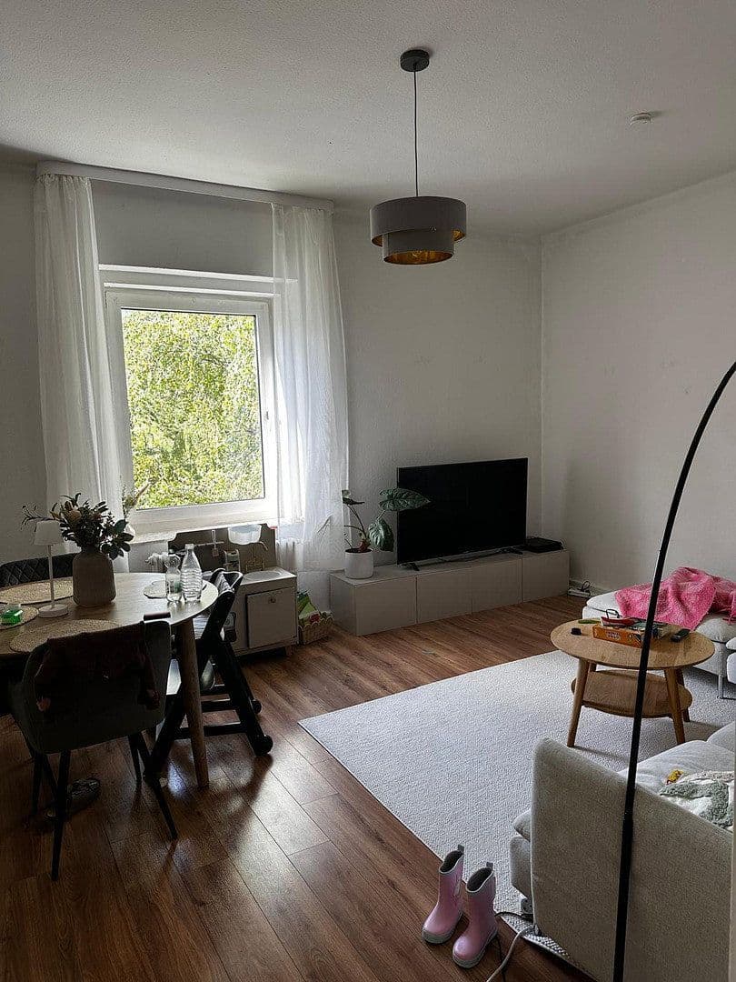 Prenájom bytu 3-izbový 81 m², Wormser Strasse 11, Wuppertal, Severné Porýnie - Westfálsko Prenájom bytu 3-izbový 81 m², Wormser Strasse 11, Wuppertal, Severné Porýnie - Westfálsko
