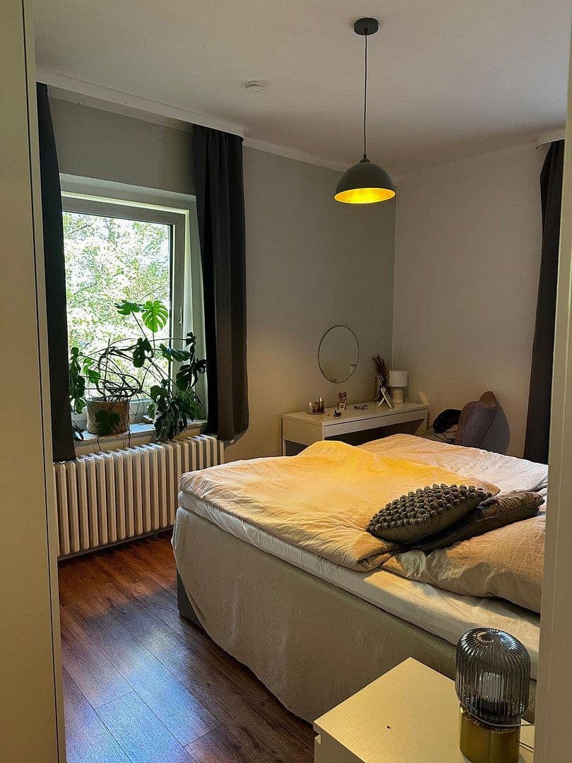 Prenájom bytu 3-izbový 81 m², Wormser Strasse 11, Wuppertal, Severné Porýnie - Westfálsko Prenájom bytu 3-izbový 81 m², Wormser Strasse 11, Wuppertal, Severné Porýnie - Westfálsko