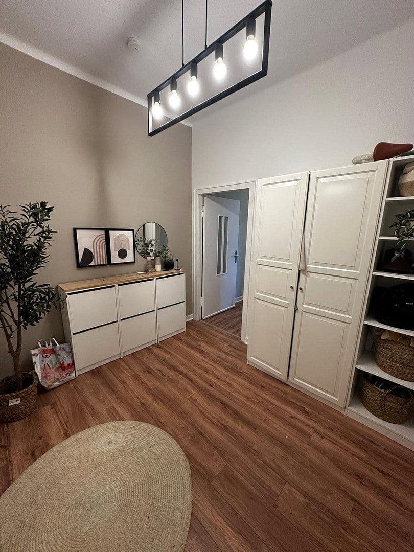 Prenájom bytu 3-izbový 81 m², Wormser Strasse 11, Wuppertal, Severné Porýnie - Westfálsko Prenájom bytu 3-izbový 81 m², Wormser Strasse 11, Wuppertal, Severné Porýnie - Westfálsko