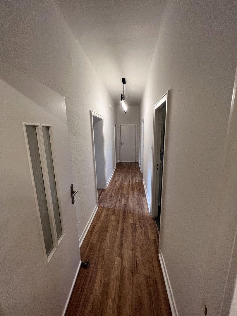 Prenájom bytu 3-izbový 81 m², Wormser Strasse 11, Wuppertal, Severné Porýnie - Westfálsko Prenájom bytu 3-izbový 81 m², Wormser Strasse 11, Wuppertal, Severné Porýnie - Westfálsko