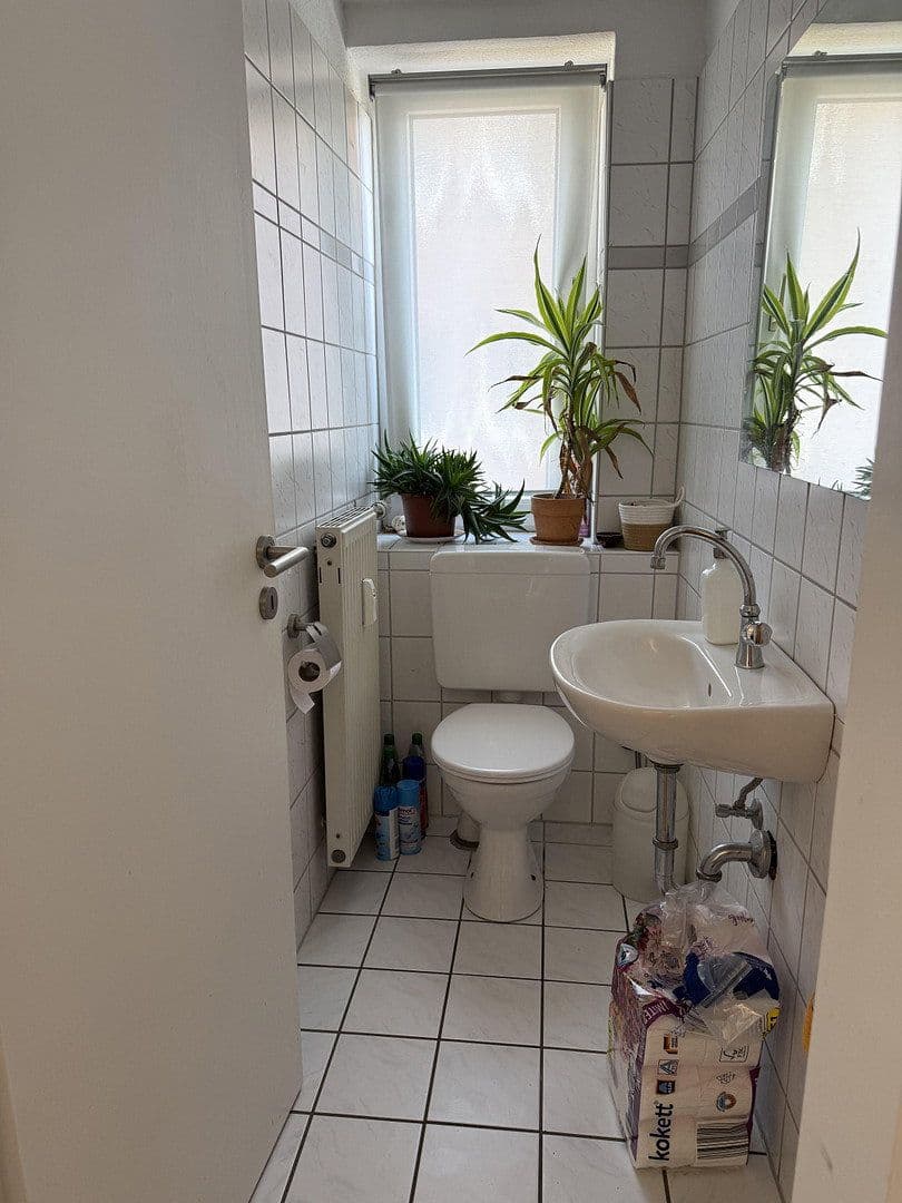 Prenájom bytu 3-izbový 78 m², Meerbusch, Severné Porýnie - Westfálsko Prenájom bytu 3-izbový 78 m², Meerbusch, Severné Porýnie - Westfálsko