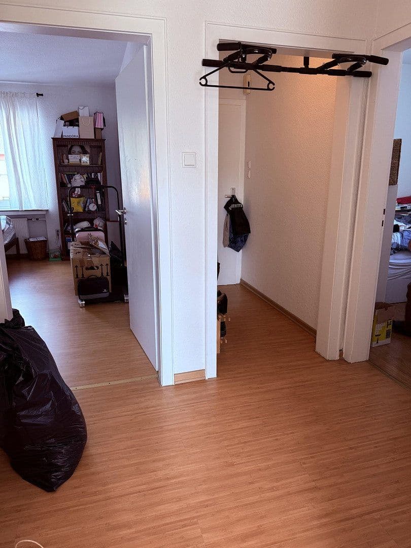 Prenájom bytu 3-izbový 78 m², Meerbusch, Severné Porýnie - Westfálsko Prenájom bytu 3-izbový 78 m², Meerbusch, Severné Porýnie - Westfálsko