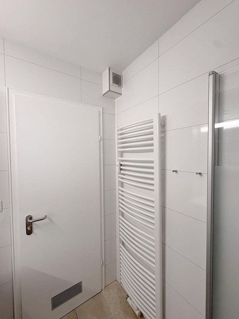 Prenájom bytu 4-izbový 93 m², Dreizlerstraße, Stuttgart, Bádensko-Wurttembersko Prenájom bytu 4-izbový 93 m², Dreizlerstraße, Stuttgart, Bádensko-Wurttembersko