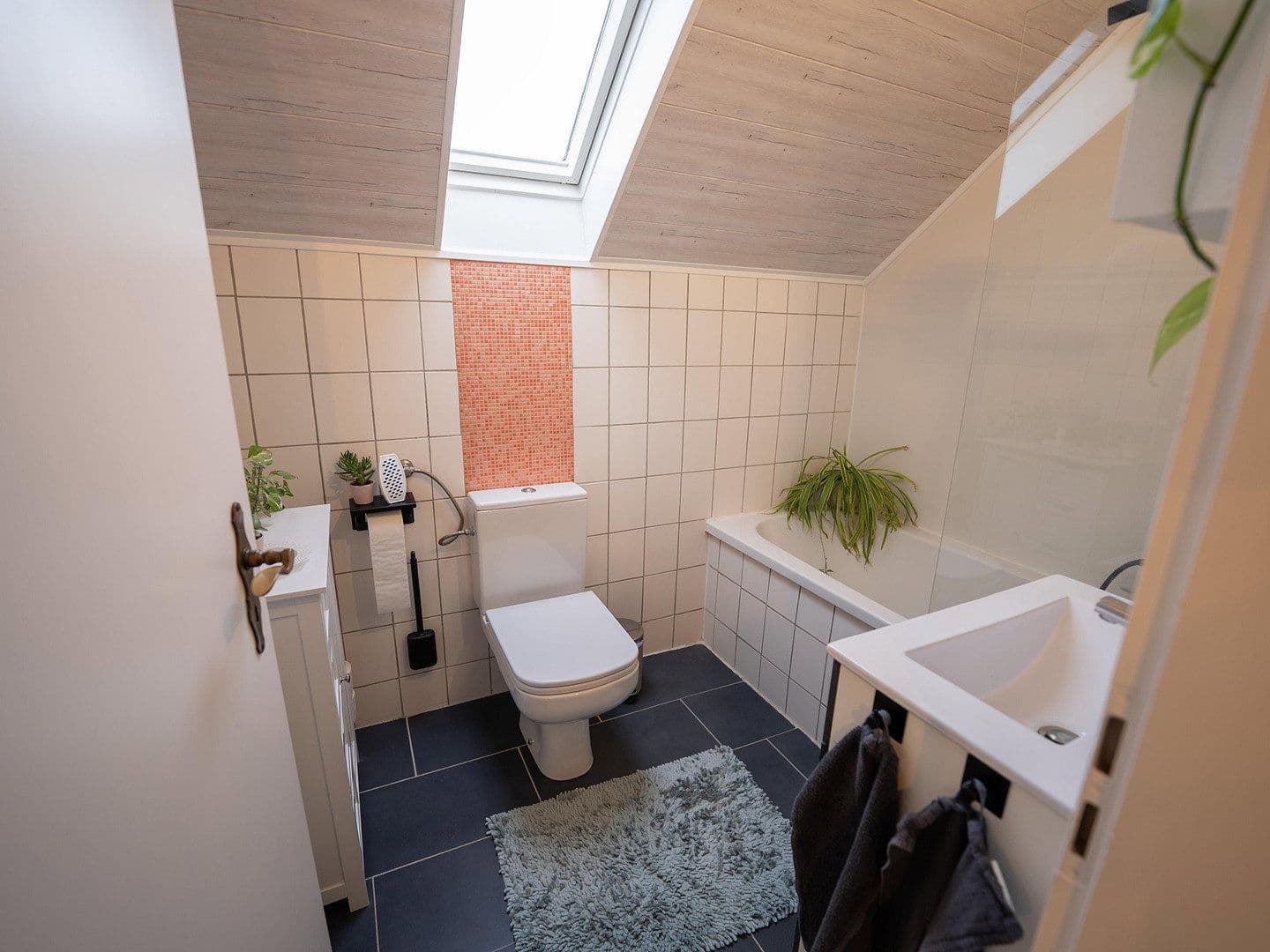 Predaj domu 70 m², pozemok 317 m², Emden, Dolné Sasko Predaj domu 70 m², pozemok 317 m², Emden, Dolné Sasko