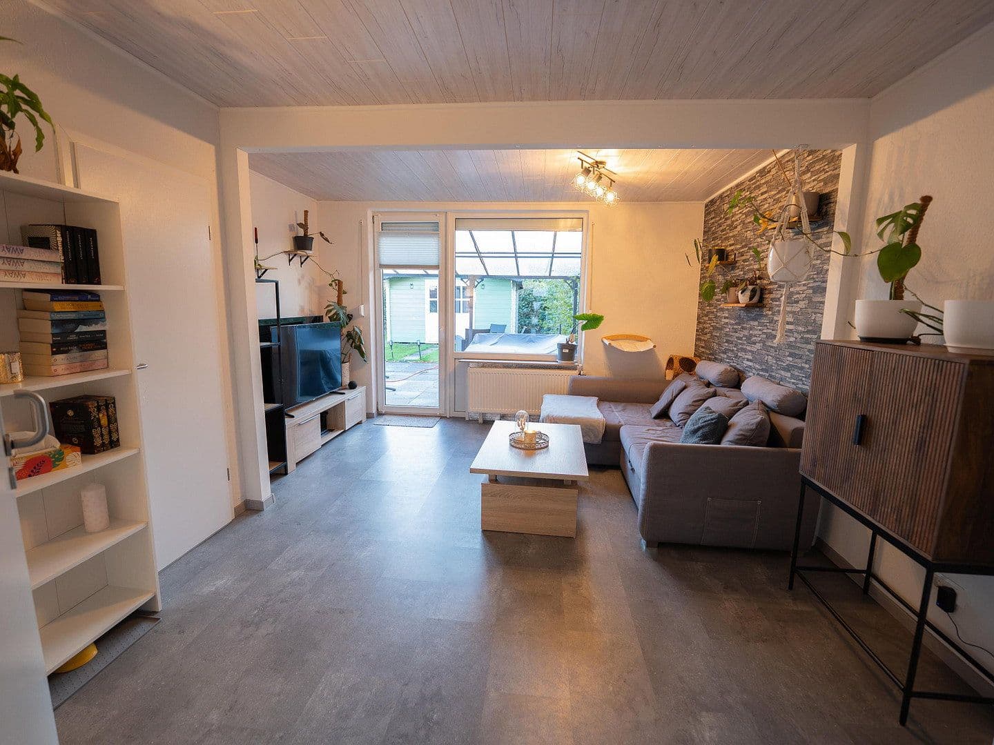 Predaj domu 70 m², pozemok 317 m², Emden, Dolné Sasko Predaj domu 70 m², pozemok 317 m², Emden, Dolné Sasko