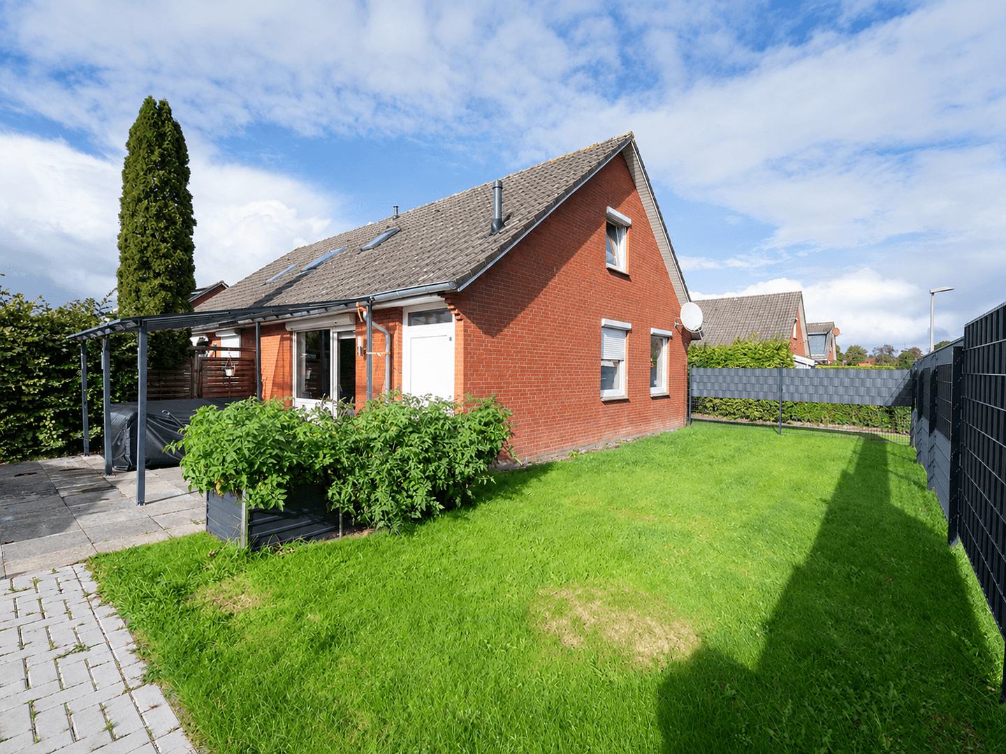Predaj domu 70 m², pozemok 317 m², Emden, Dolné Sasko Predaj domu 70 m², pozemok 317 m², Emden, Dolné Sasko