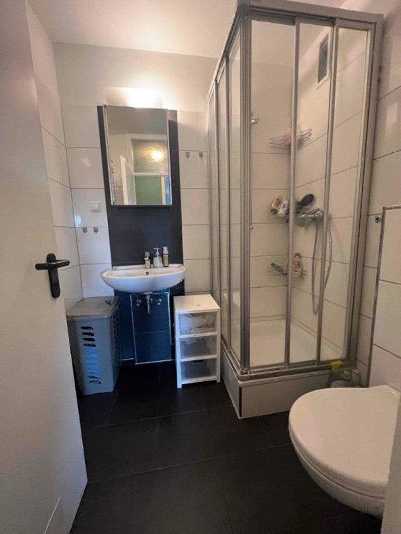 Prenájom bytu 1-izbový 38 m², Kaiserallee 15A, Karlsruhe, Bádensko-Wurttembersko Prenájom bytu 1-izbový 38 m², Kaiserallee 15A, Karlsruhe, Bádensko-Wurttembersko