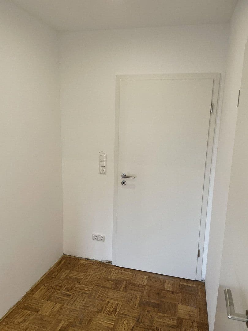 Prenájom bytu 3-izbový 104 m², Lerchenweg 51, Bochum, Severné Porýnie - Westfálsko Prenájom bytu 3-izbový 104 m², Lerchenweg 51, Bochum, Severné Porýnie - Westfálsko