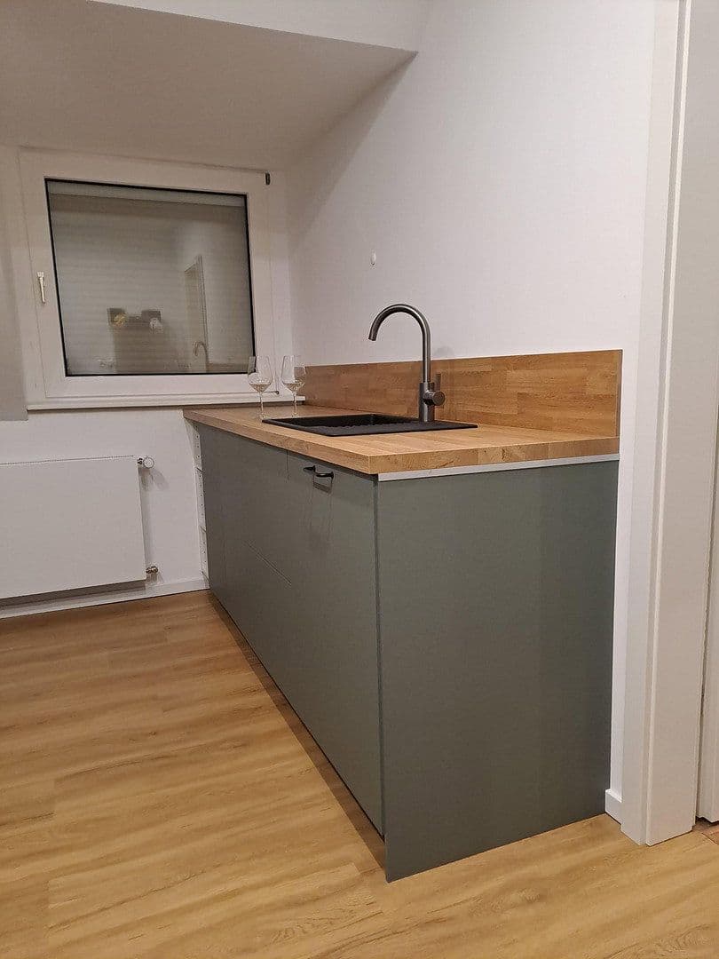 Prenájom bytu 3-izbový 104 m², Lerchenweg 51, Bochum, Severné Porýnie - Westfálsko Prenájom bytu 3-izbový 104 m², Lerchenweg 51, Bochum, Severné Porýnie - Westfálsko