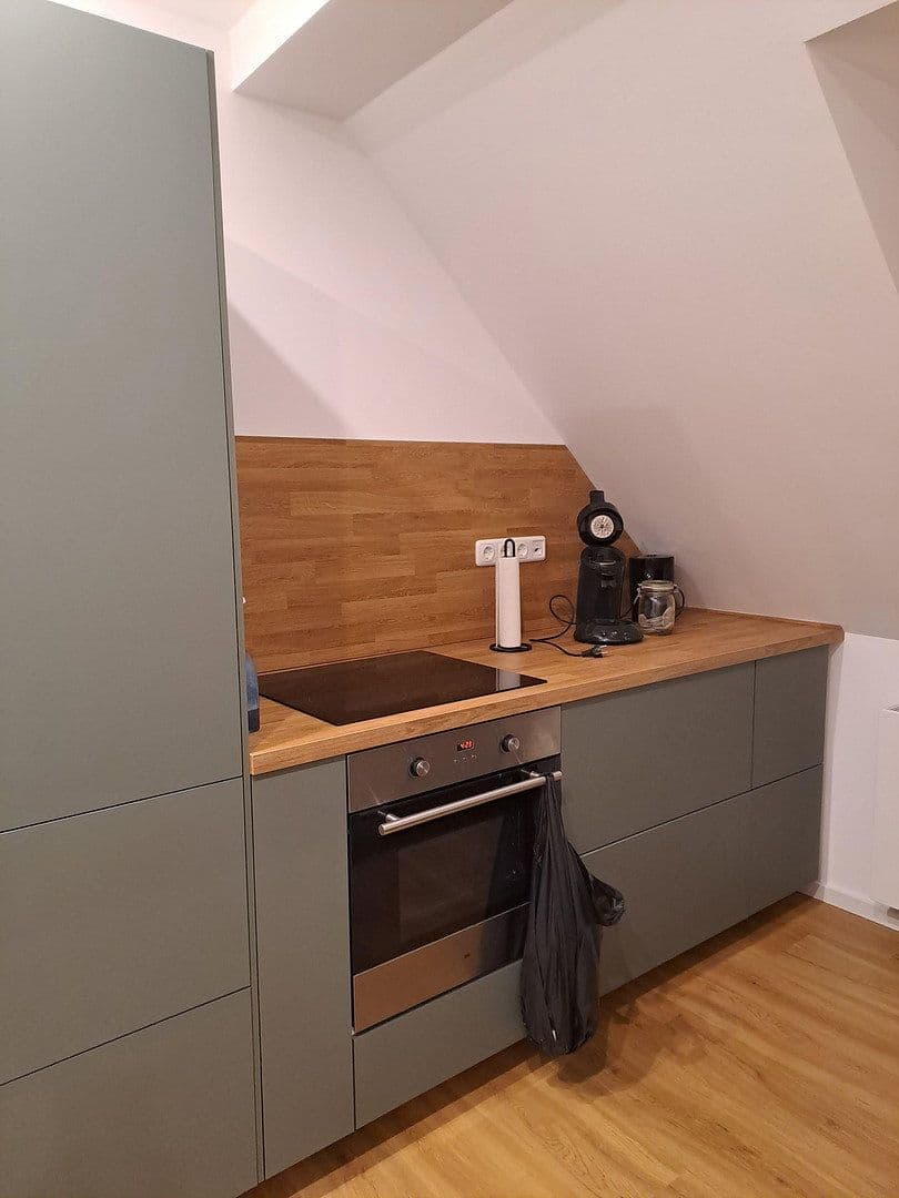 Prenájom bytu 3-izbový 104 m², Lerchenweg 51, Bochum, Severné Porýnie - Westfálsko Prenájom bytu 3-izbový 104 m², Lerchenweg 51, Bochum, Severné Porýnie - Westfálsko