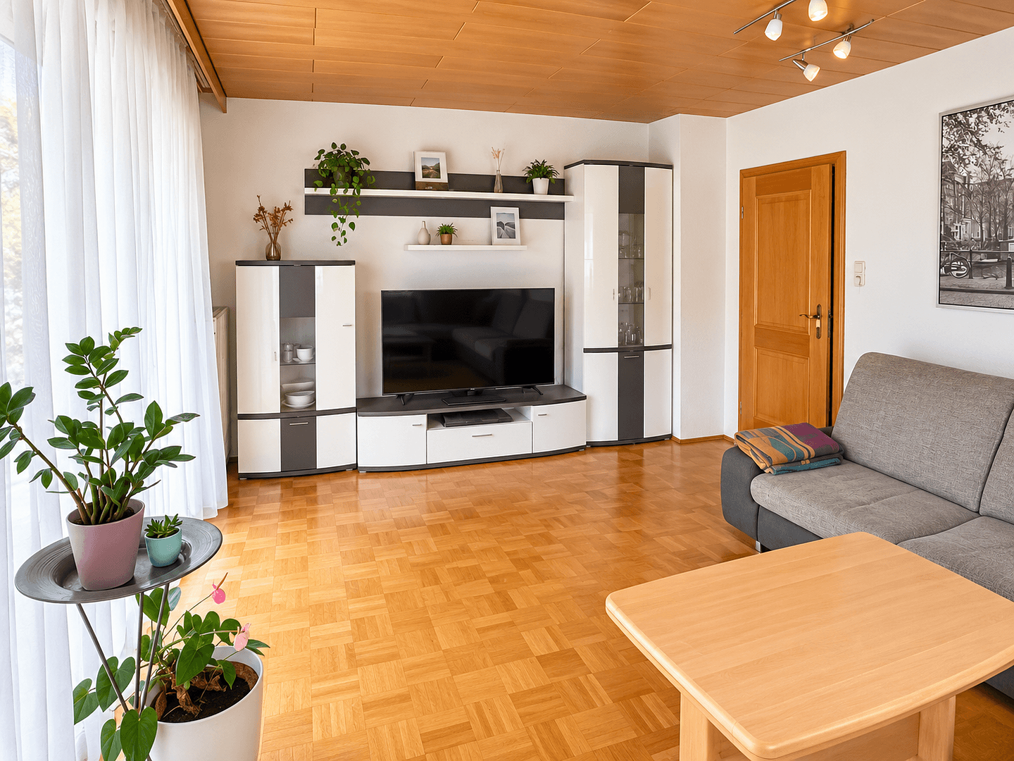 Prenájom bytu 3-izbový 79 m², Edling, Bavorsko Prenájom bytu 3-izbový 79 m², Edling, Bavorsko