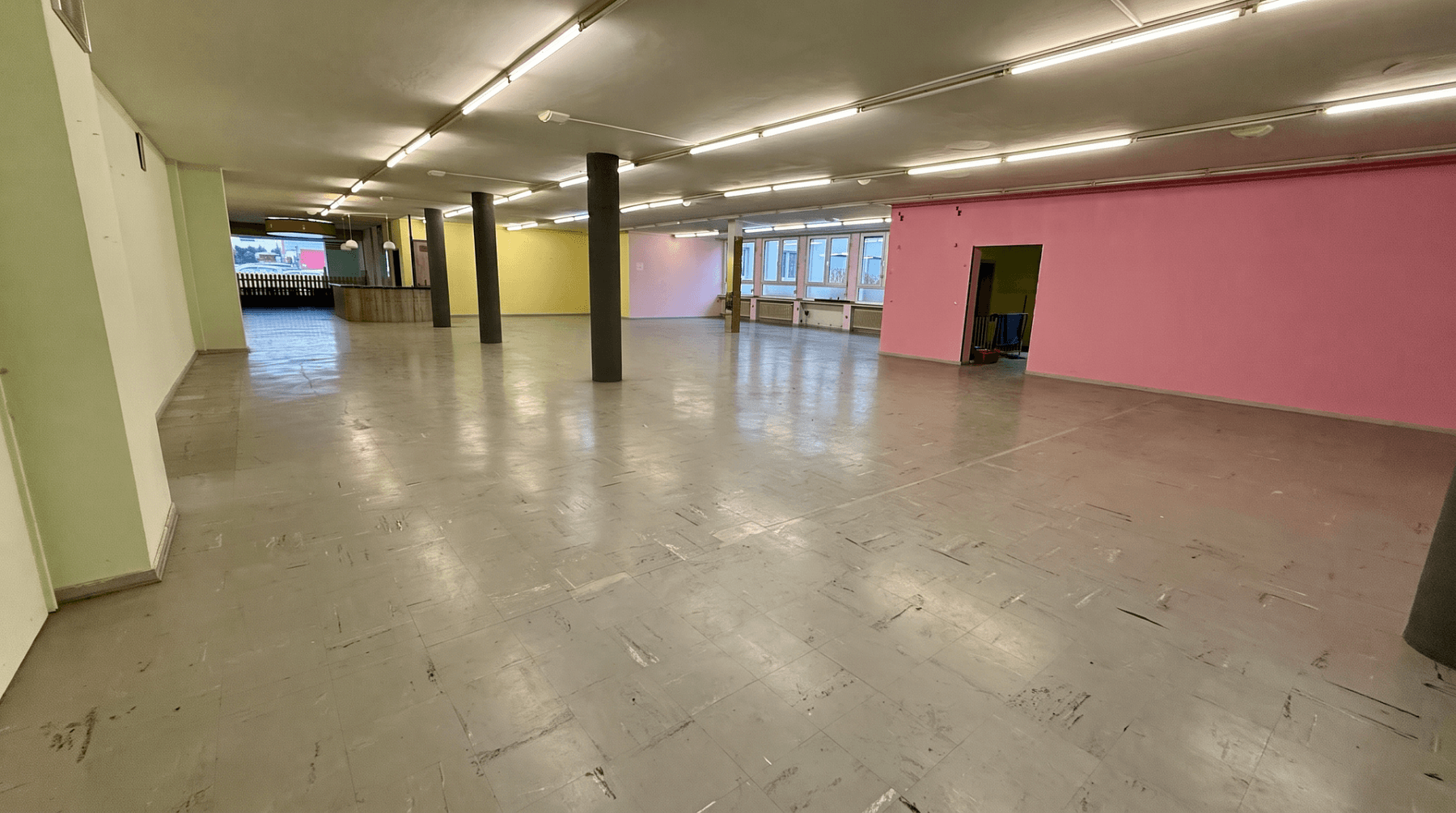Prenájom nebytového priestoru 573 m², Gladbecker Straße 246-248, Bottrop, Severné Porýnie - Westfálsko Prenájom nebytového priestoru 573 m², Gladbecker Straße 246-248, Bottrop, Severné Porýnie - Westfálsko