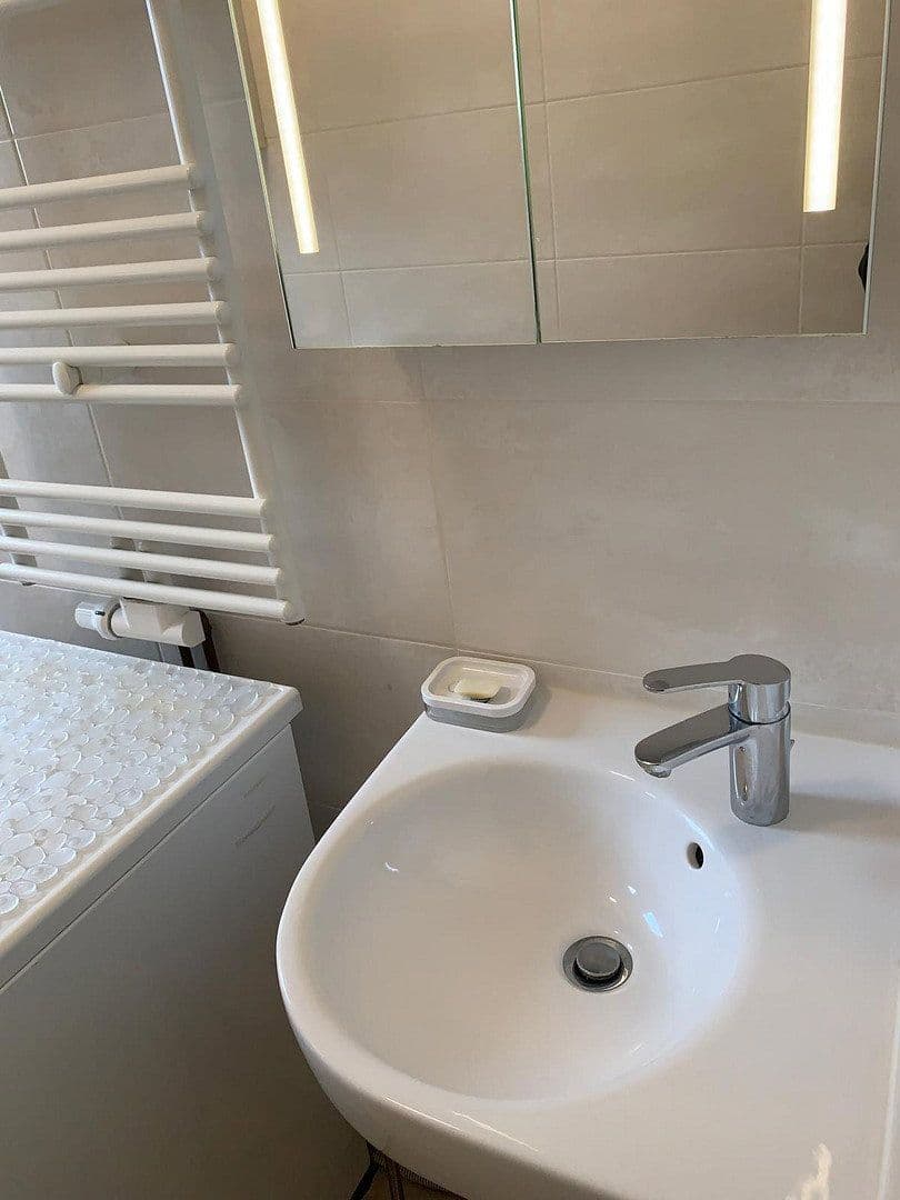 Predaj bytu 2-izbový 58 m², Albrechtstraße 112, Berlin, Berlín Predaj bytu 2-izbový 58 m², Albrechtstraße 112, Berlin, Berlín