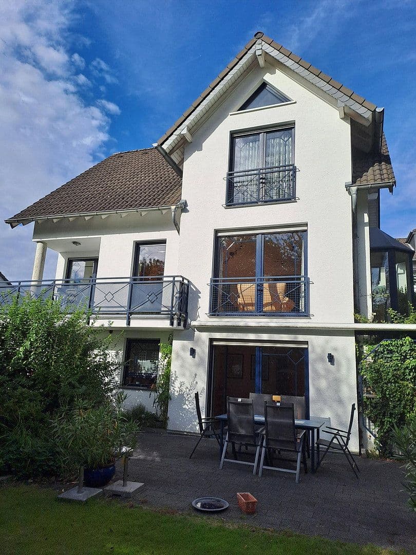 Predaj domu 158 m², pozemok 846 m², Lohmar, Severné Porýnie - Westfálsko Predaj domu 158 m², pozemok 846 m², Lohmar, Severné Porýnie - Westfálsko