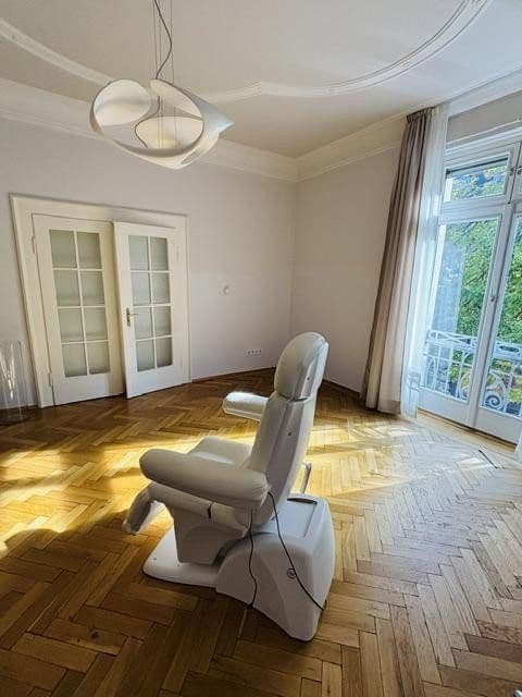 Prenájom kancelárie 136 m², Prinzregentenstraße 95, München, Bavorsko Prenájom kancelárie 136 m², Prinzregentenstraße 95, München, Bavorsko