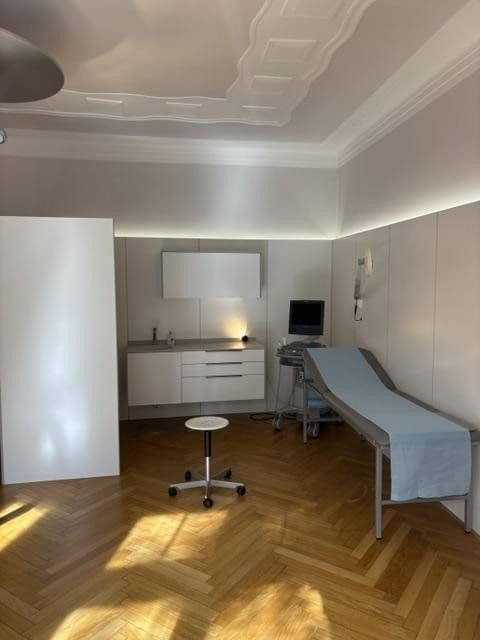 Prenájom kancelárie 136 m², Prinzregentenstraße 95, München, Bavorsko Prenájom kancelárie 136 m², Prinzregentenstraße 95, München, Bavorsko