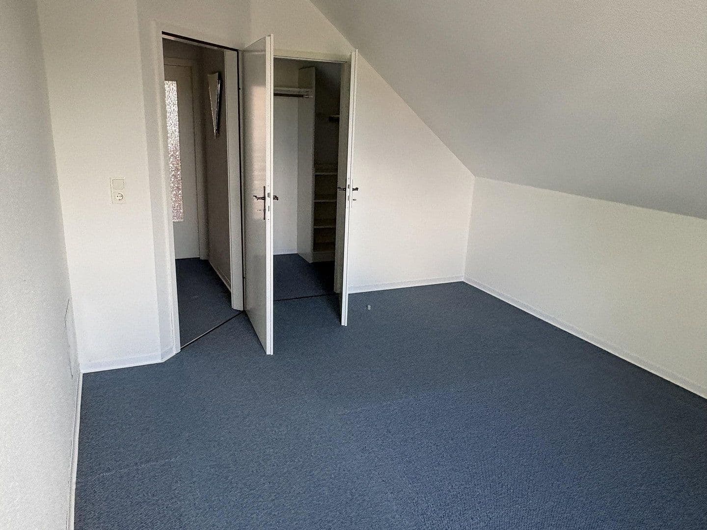 Predaj domu 170 m², pozemok 800 m², Coppenbrügge, Dolné Sasko Predaj domu 170 m², pozemok 800 m², Coppenbrügge, Dolné Sasko