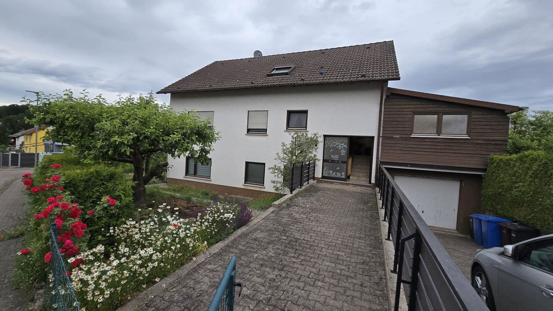 Predaj domu 230 m², pozemok 973 m², Dellfeld, Porýnie-Falcko Predaj domu 230 m², pozemok 973 m², Dellfeld, Porýnie-Falcko