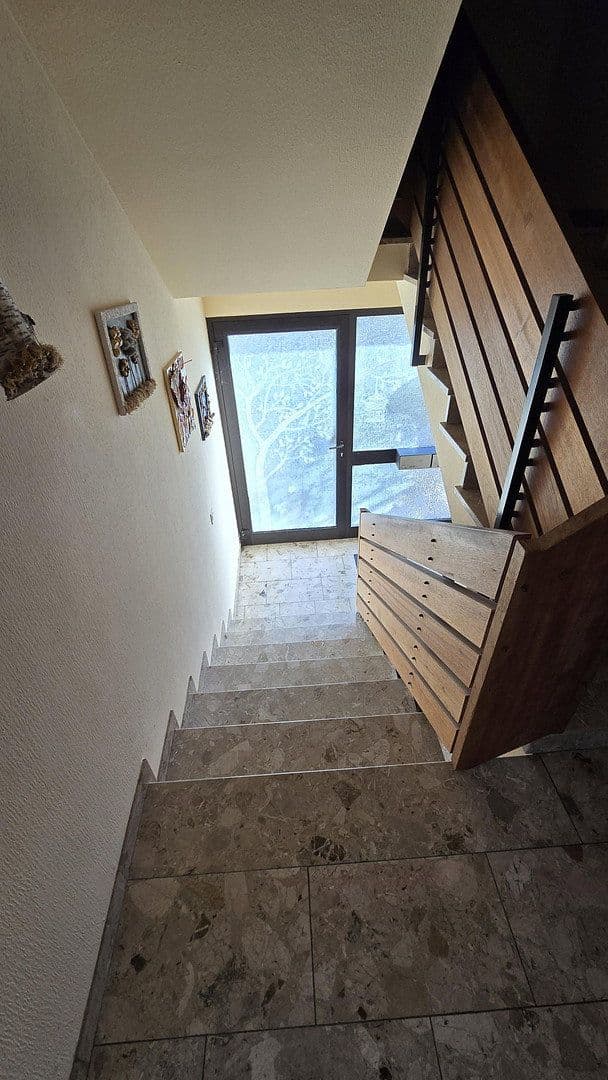 Predaj domu 230 m², pozemok 973 m², Dellfeld, Porýnie-Falcko Predaj domu 230 m², pozemok 973 m², Dellfeld, Porýnie-Falcko