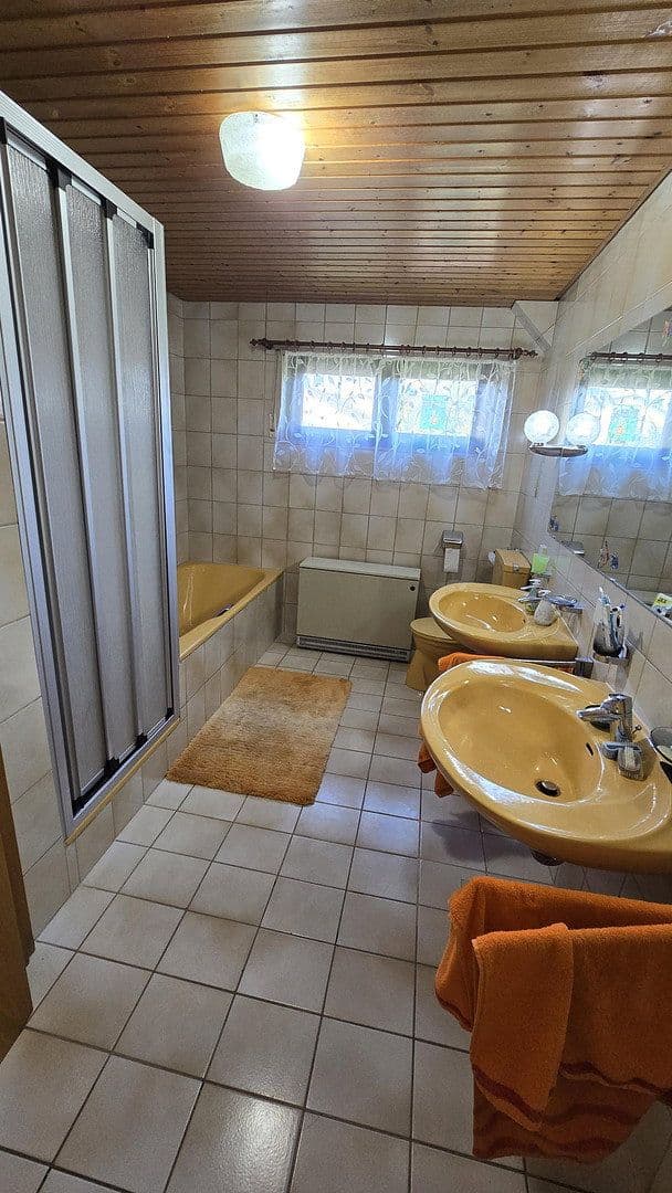 Predaj domu 230 m², pozemok 973 m², Dellfeld, Porýnie-Falcko Predaj domu 230 m², pozemok 973 m², Dellfeld, Porýnie-Falcko