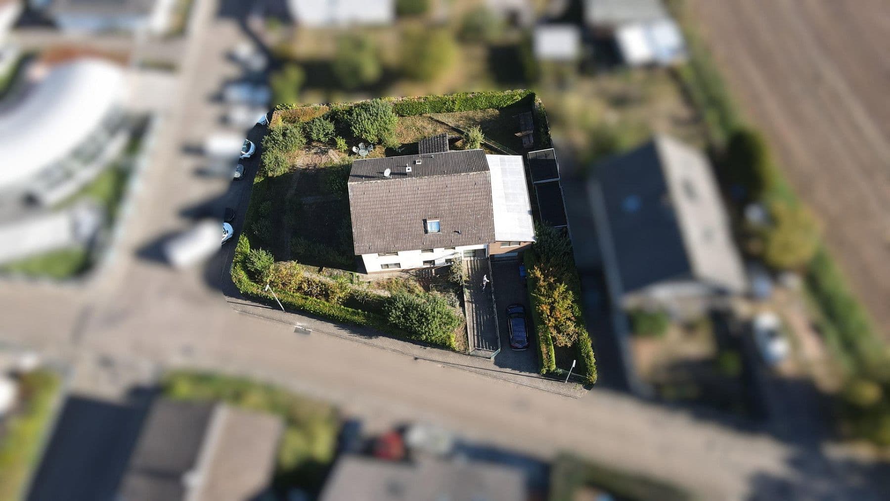 Predaj domu 230 m², pozemok 973 m², Dellfeld, Porýnie-Falcko Predaj domu 230 m², pozemok 973 m², Dellfeld, Porýnie-Falcko