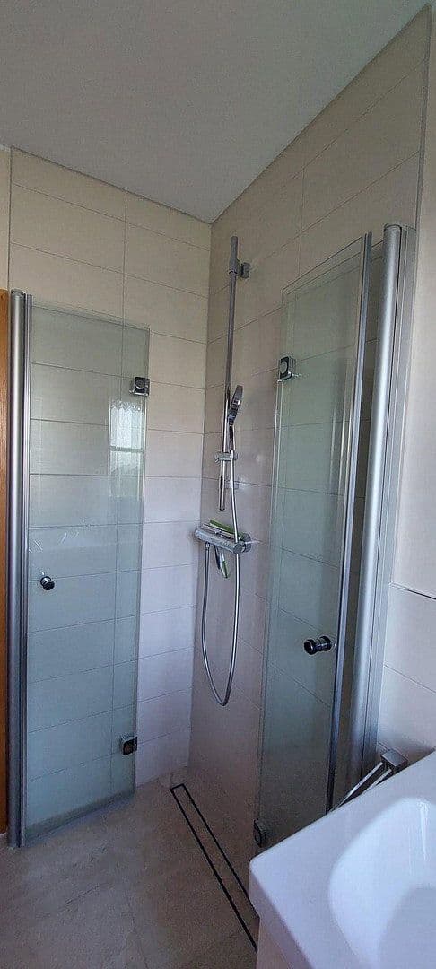 Predaj domu 175 m², pozemok 668 m², Lindenmahdstraße 20, Stadtbergen, Bavorsko Predaj domu 175 m², pozemok 668 m², Lindenmahdstraße 20, Stadtbergen, Bavorsko