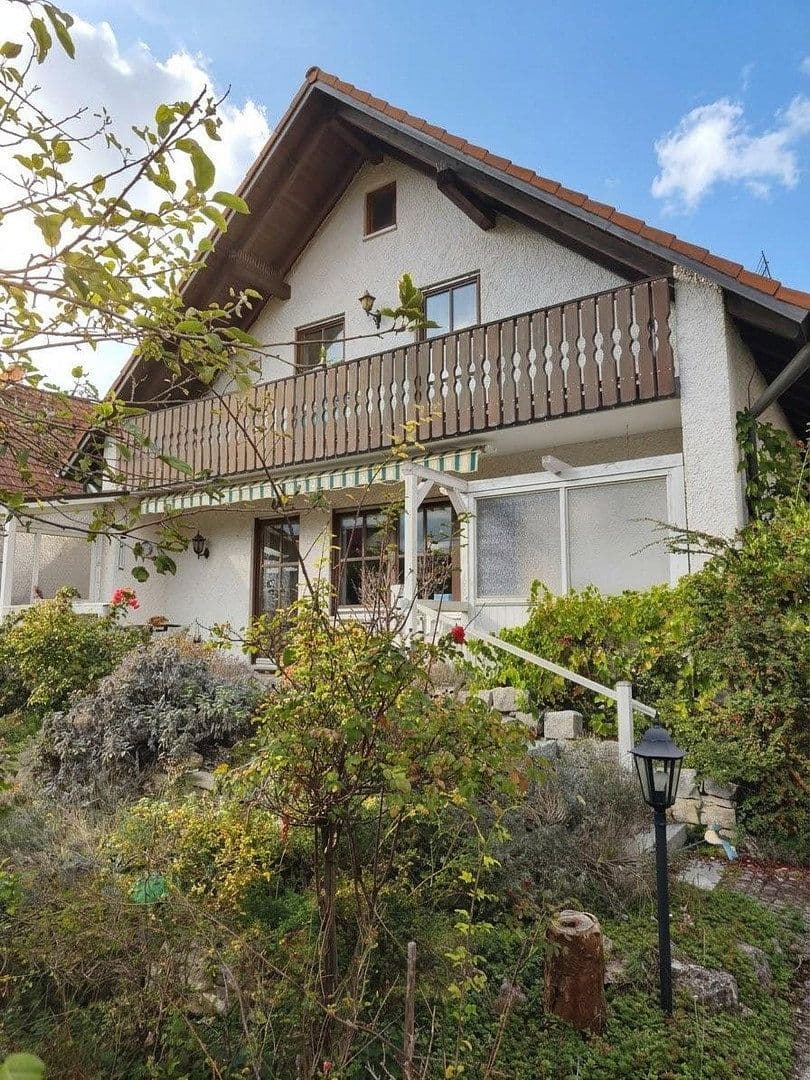Predaj domu 175 m², pozemok 668 m², Lindenmahdstraße 20, Stadtbergen, Bavorsko Predaj domu 175 m², pozemok 668 m², Lindenmahdstraße 20, Stadtbergen, Bavorsko