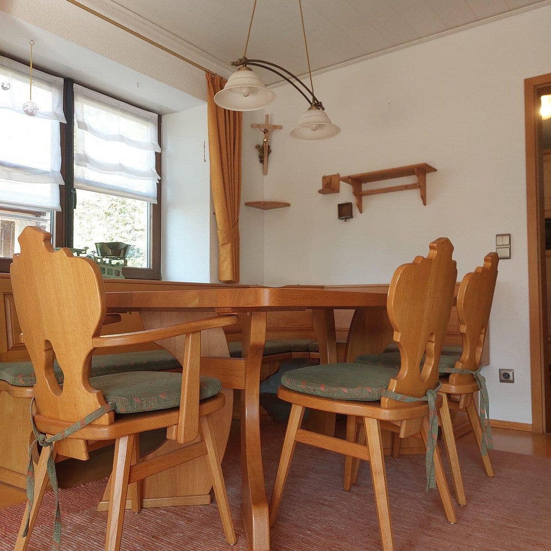 Predaj domu 175 m², pozemok 668 m², Lindenmahdstraße 20, Stadtbergen, Bavorsko Predaj domu 175 m², pozemok 668 m², Lindenmahdstraße 20, Stadtbergen, Bavorsko