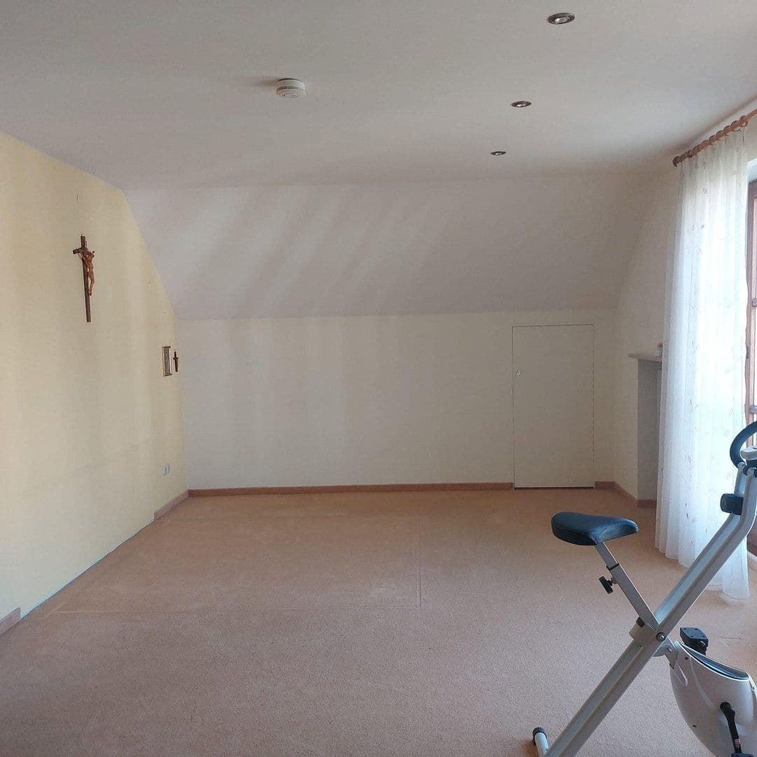 Predaj domu 175 m², pozemok 668 m², Lindenmahdstraße 20, Stadtbergen, Bavorsko Predaj domu 175 m², pozemok 668 m², Lindenmahdstraße 20, Stadtbergen, Bavorsko