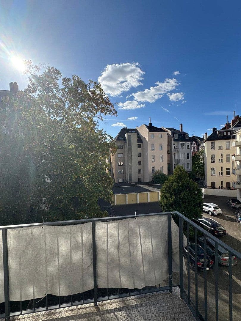 Prenájom bytu 3-izbový 63 m², Frankfurt, Hesensko Prenájom bytu 3-izbový 63 m², Frankfurt, Hesensko