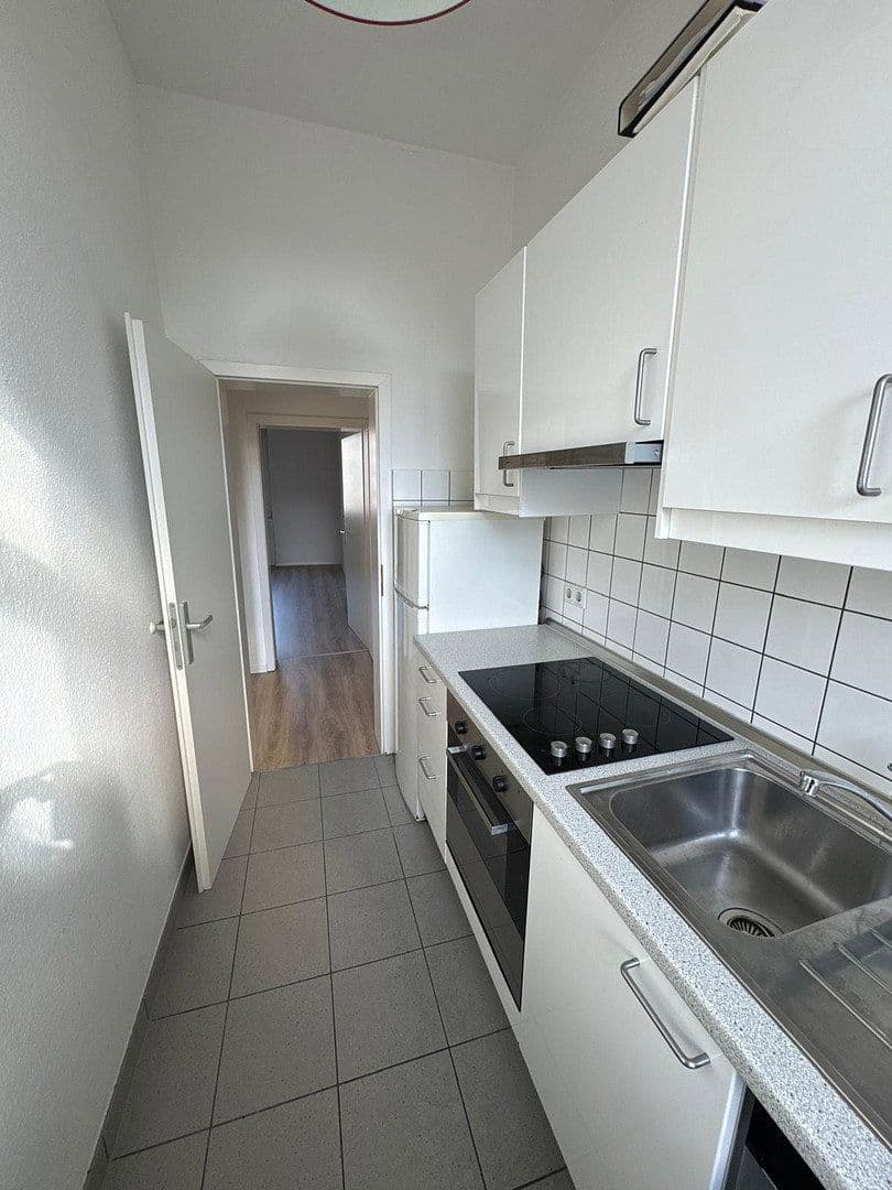 Prenájom bytu 3-izbový 63 m², Frankfurt, Hesensko Prenájom bytu 3-izbový 63 m², Frankfurt, Hesensko