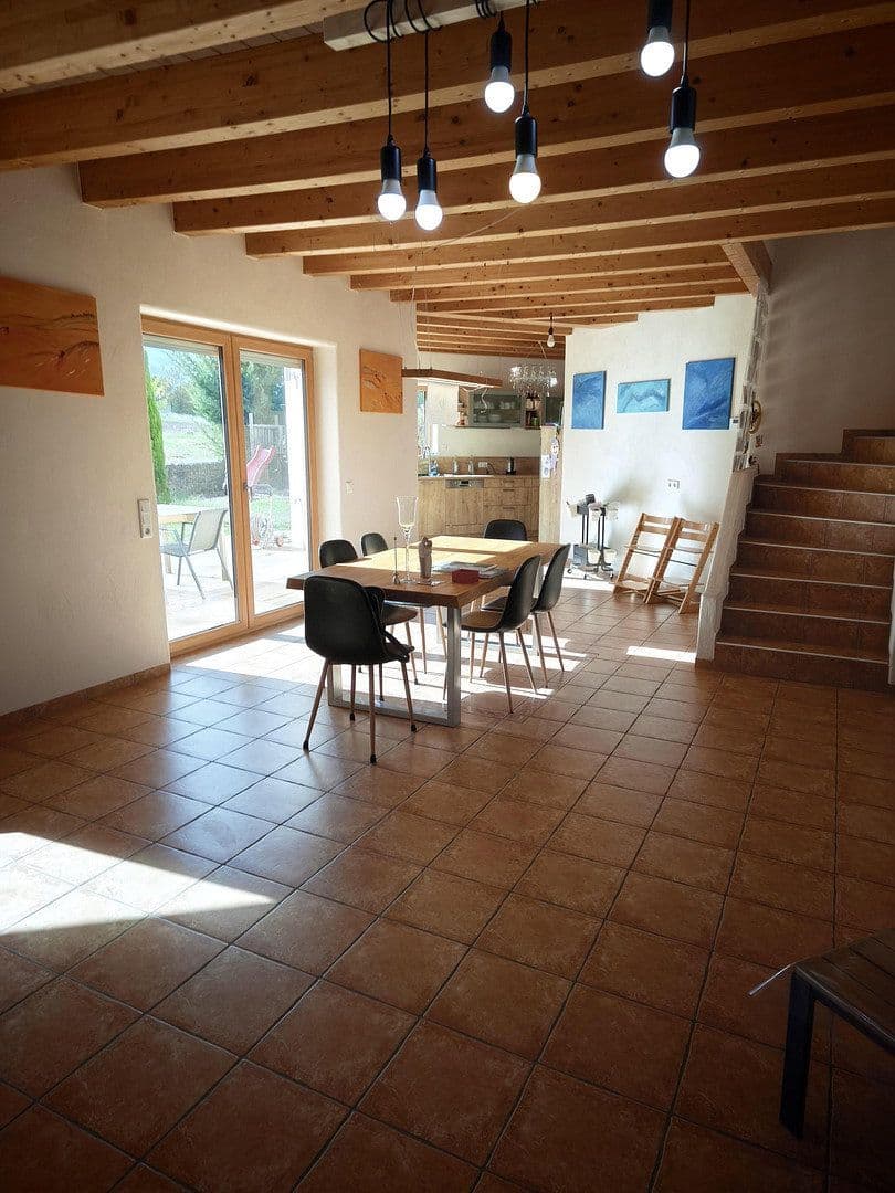 Predaj domu 178 m², pozemok 568 m², Gansstücke 6, Kriegsfeld, Porýnie-Falcko Predaj domu 178 m², pozemok 568 m², Gansstücke 6, Kriegsfeld, Porýnie-Falcko
