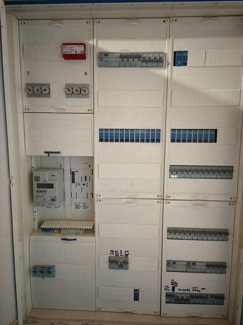 Predaj domu 178 m², pozemok 568 m², Gansstücke 6, Kriegsfeld, Porýnie-Falcko Predaj domu 178 m², pozemok 568 m², Gansstücke 6, Kriegsfeld, Porýnie-Falcko